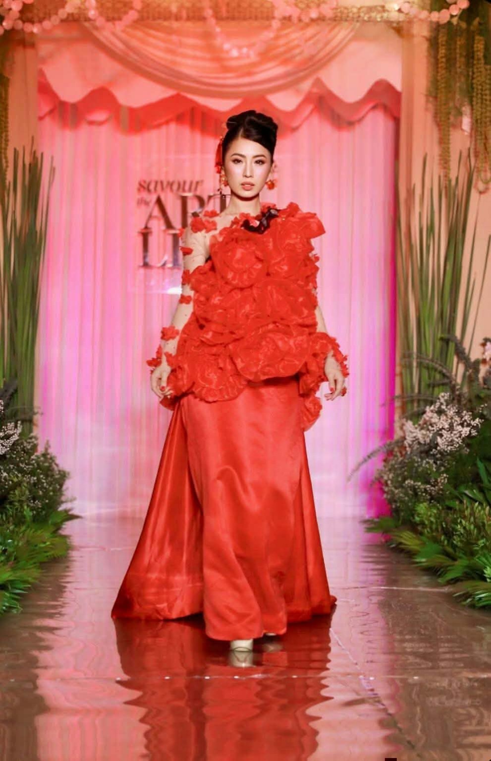 Scarlet Chua on the runway